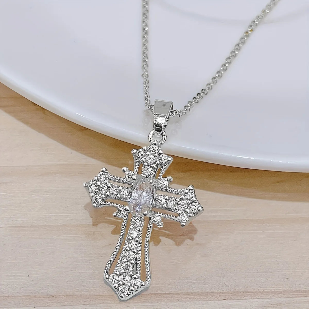 1-piece vintage cross necklace,