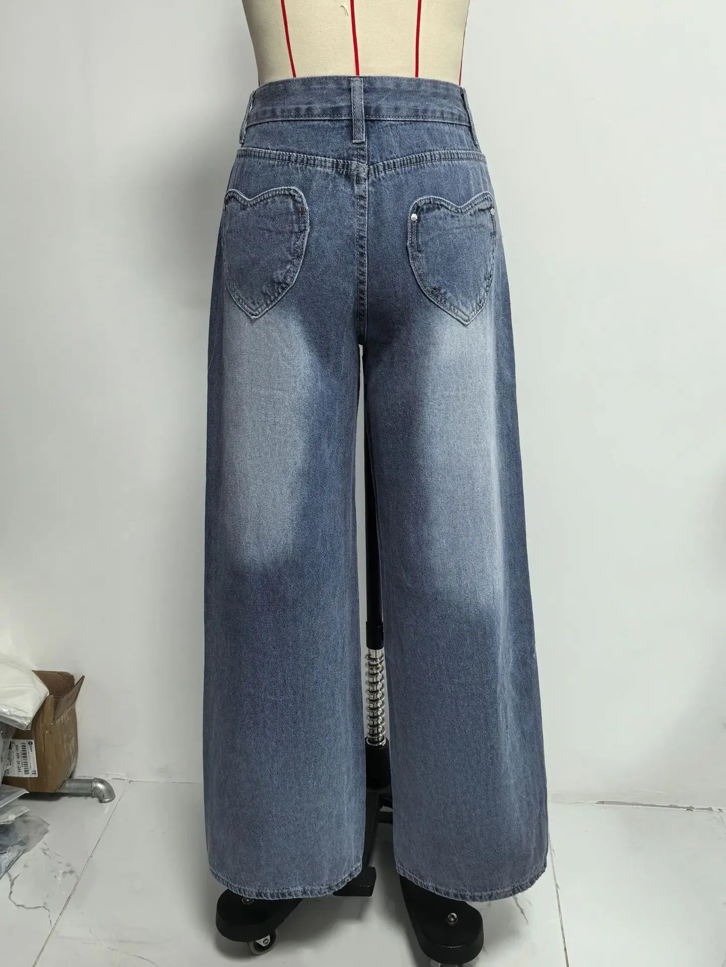 Heart Back Pocket Wide-Leg Jeans