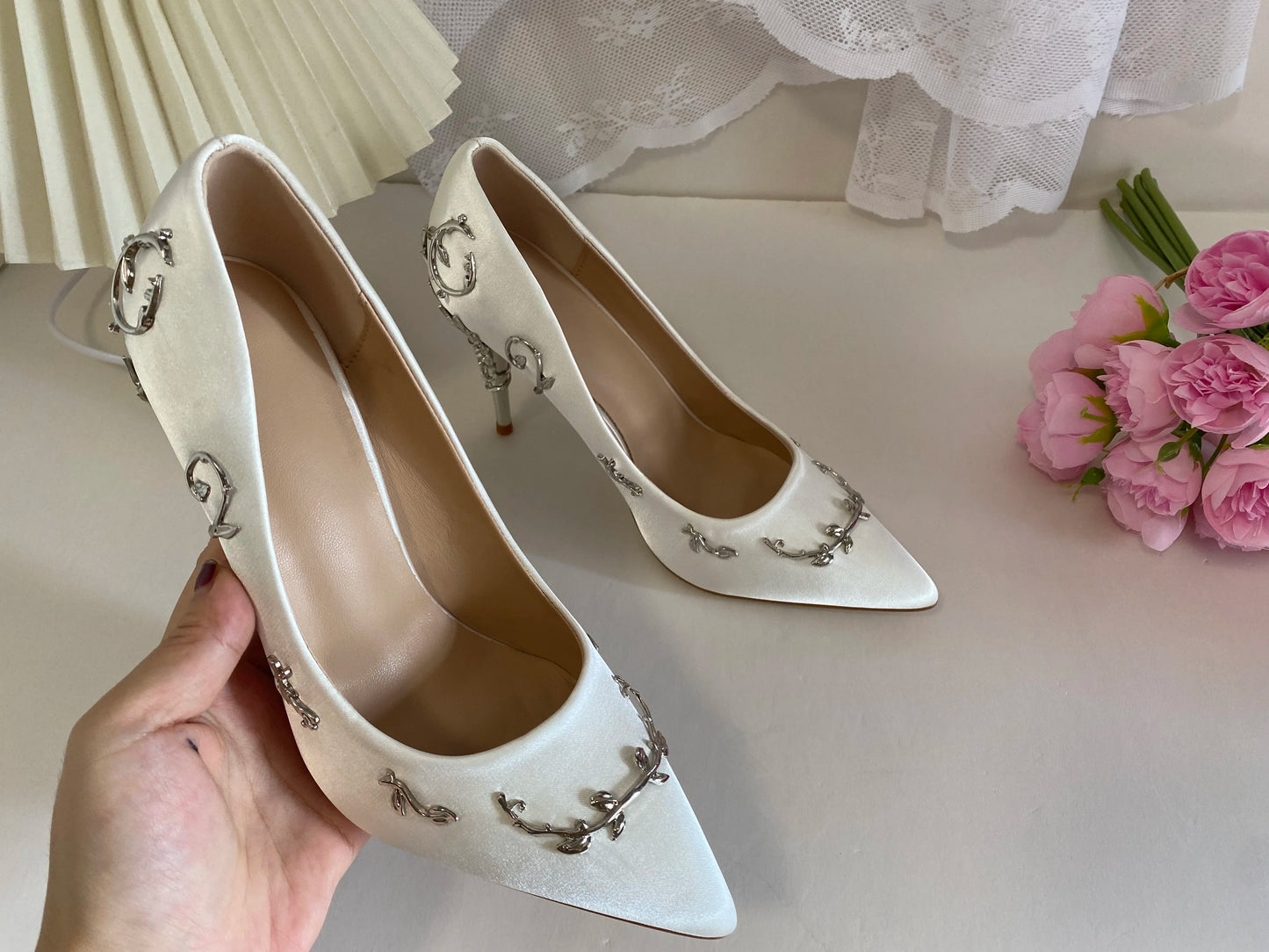 Luxury Leaves Metal Heel Women Shoes Pointed Toe Blue White Pink Black Silk Stiletto High Heels