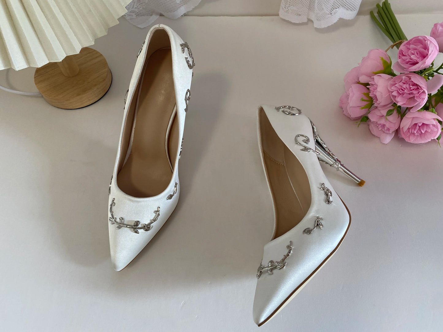 Luxury Leaves Metal Heel Women Shoes Pointed Toe Blue White Pink Black Silk Stiletto High Heels