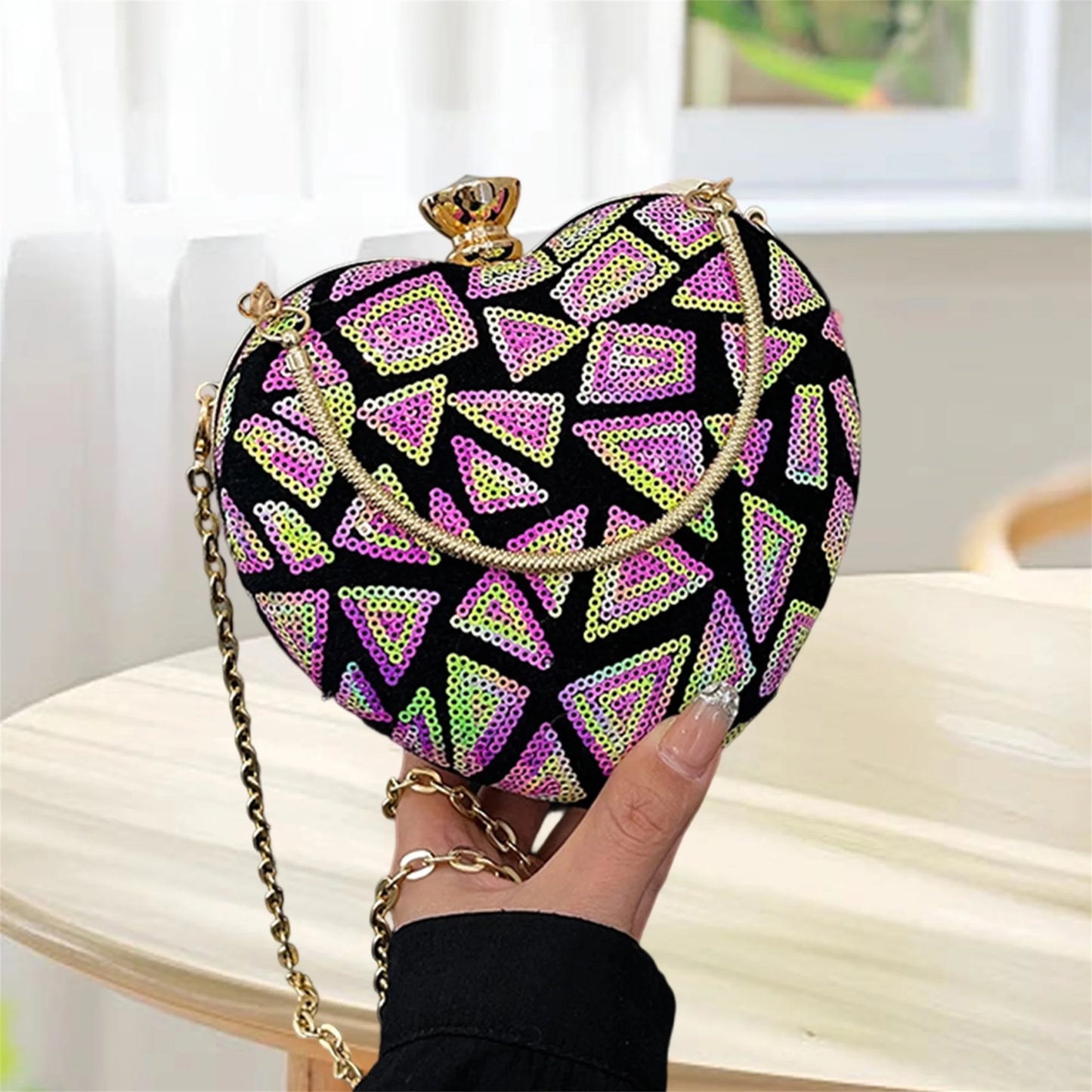 Elegant Rhinestone Embellished Heart Shaped Clutch Purse