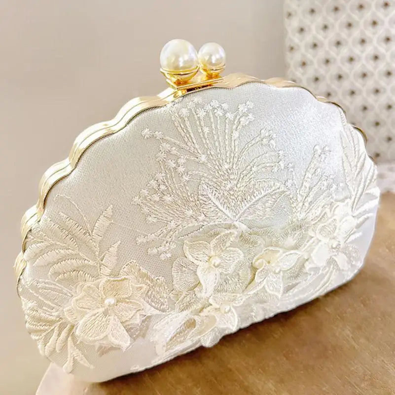 Shell Clip Evening Clutch, Fashion White Embroidered Lace