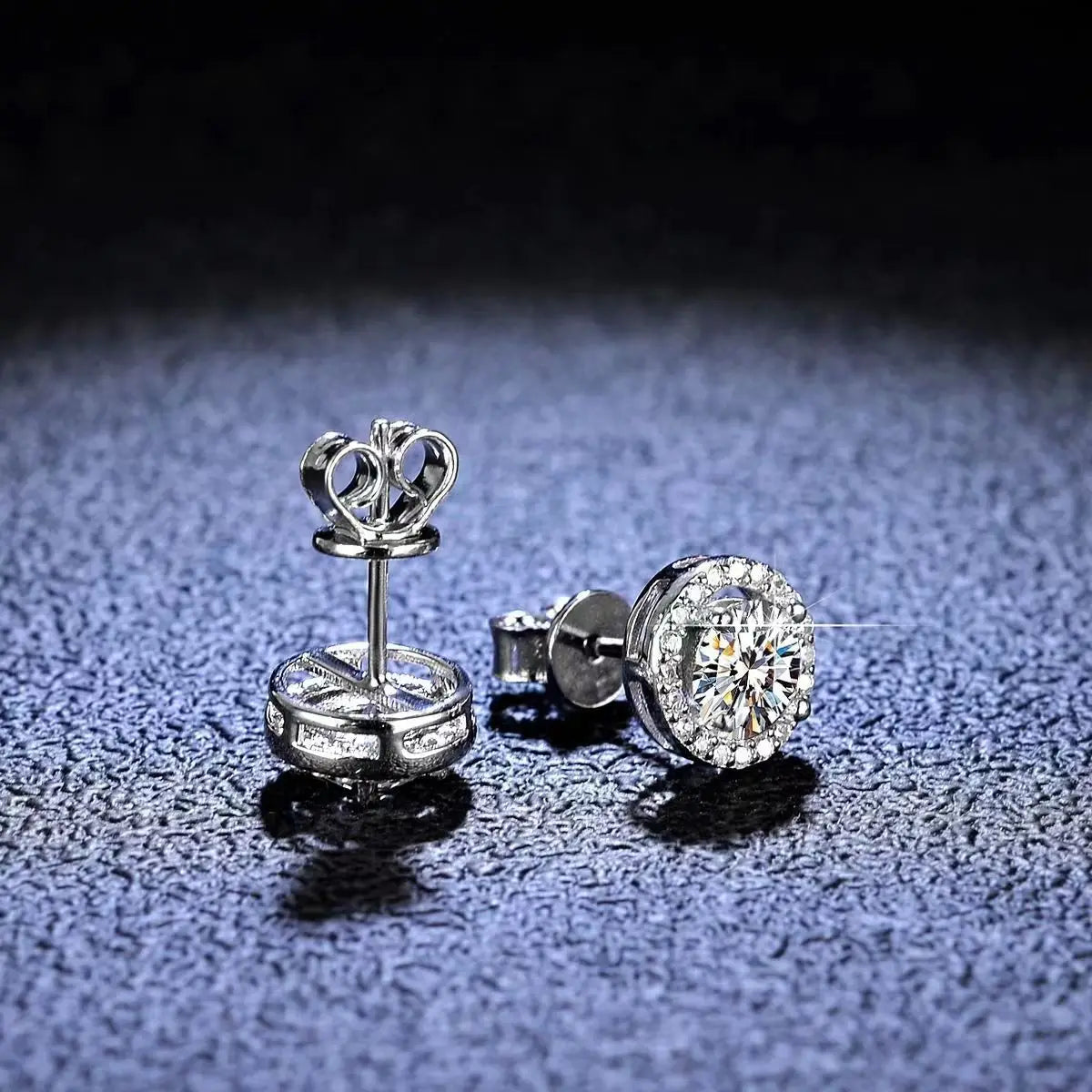 Silver Plated 925 Moissanite Stud Earrings 1 Carat Four-Prong Round Bezel Zircon