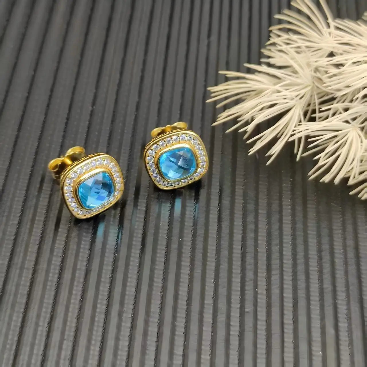 2025 New High-Quality Square Diamond Necklace and Earrings Set
