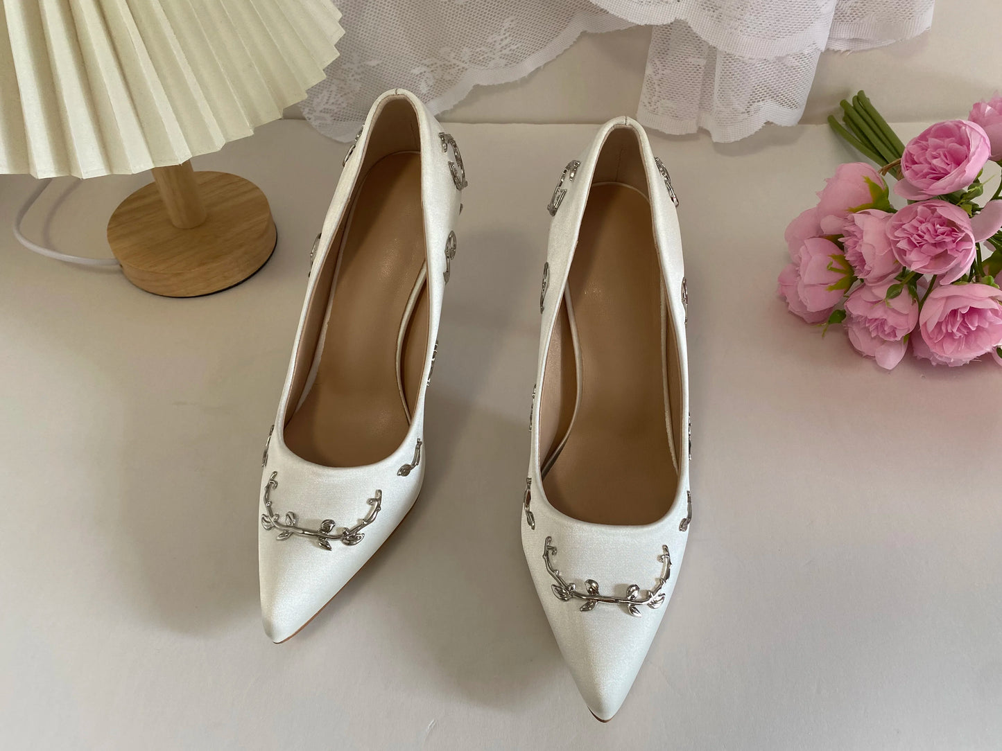 Luxury Leaves Metal Heel Women Shoes Pointed Toe Blue White Pink Black Silk Stiletto High Heels