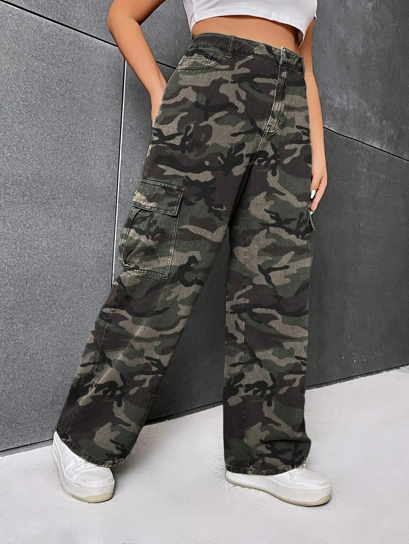 Plus Size Camo Print Wide Leg Cargo Jeans for Women