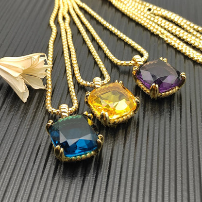 Fashionable and Simple Gold Crystal Marbella Necklace