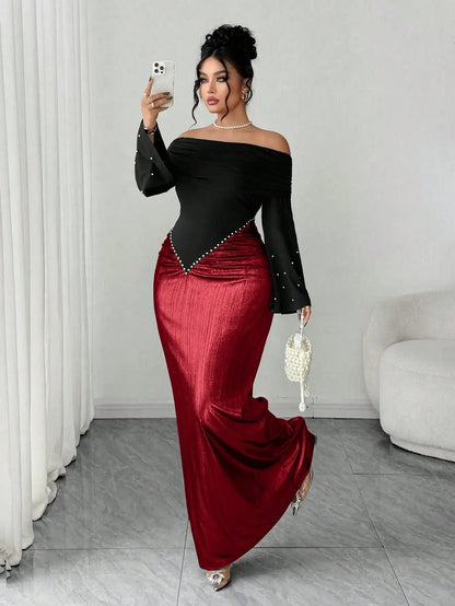 Elegant Off Shoulder Long Sleeve Maxi Dress with Pearl Waist Detail, Silver Black Contrast