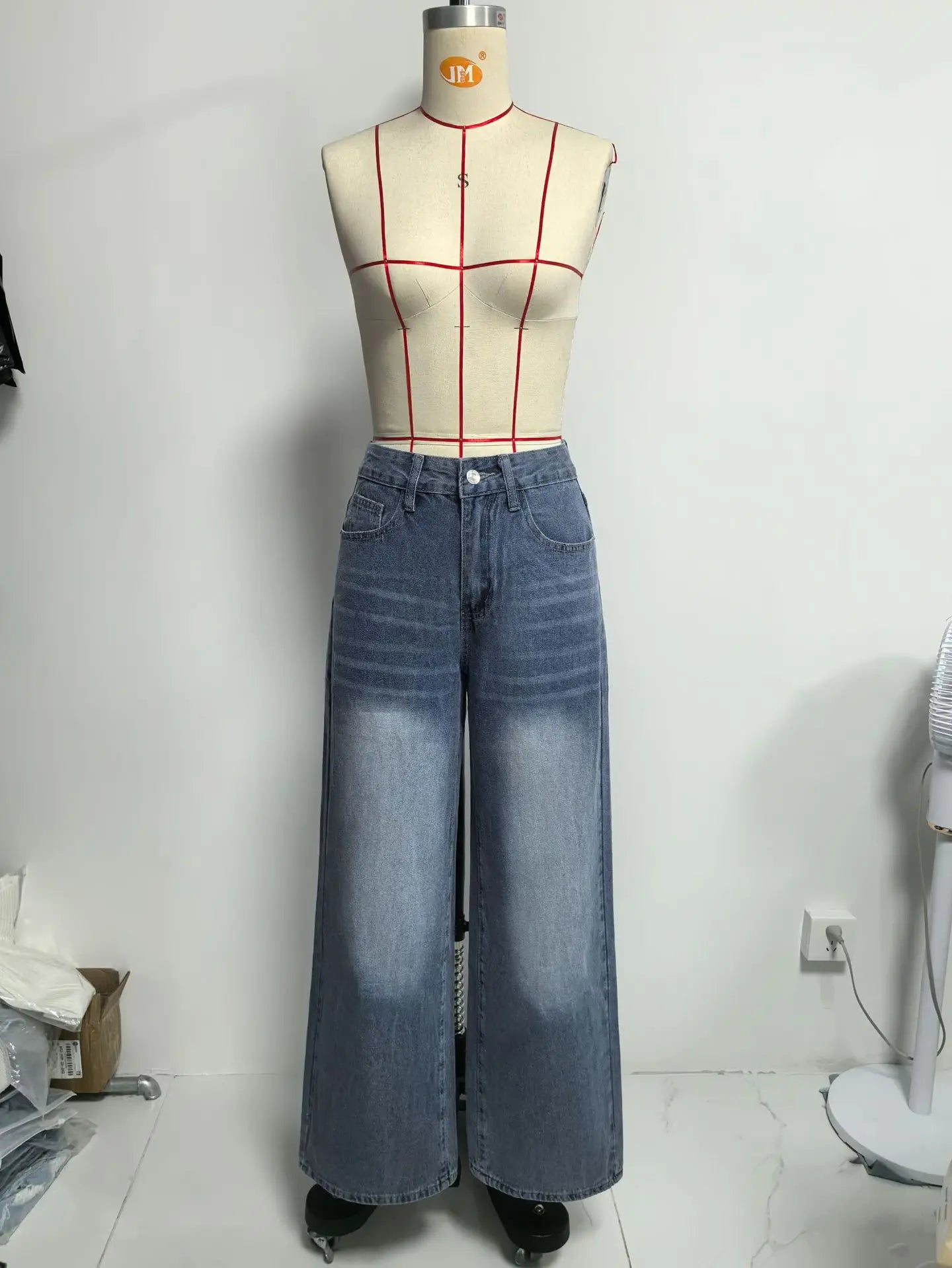 Heart Back Pocket Wide-Leg Jeans