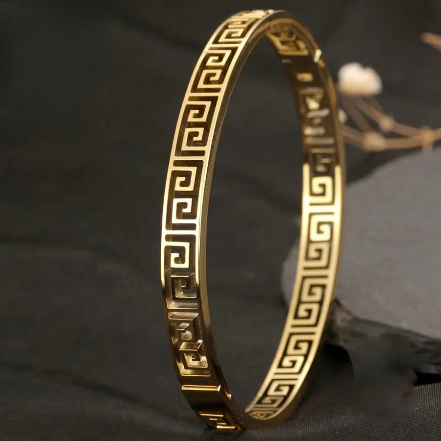 Fashionable vintage Greek key pattern bracelet