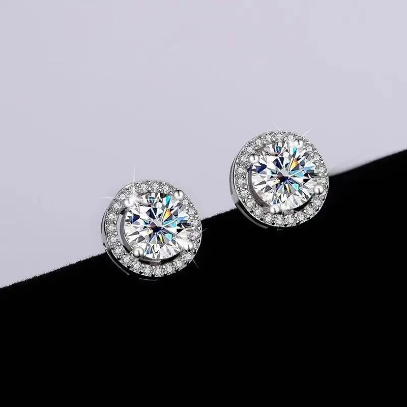 Silver Plated 925 Moissanite Stud Earrings 1 Carat Four-Prong Round Bezel Zircon