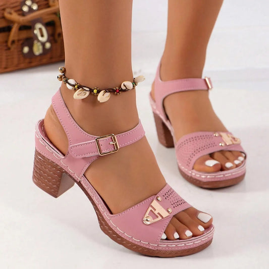 Fashion Sandals with Adjustable Buckles