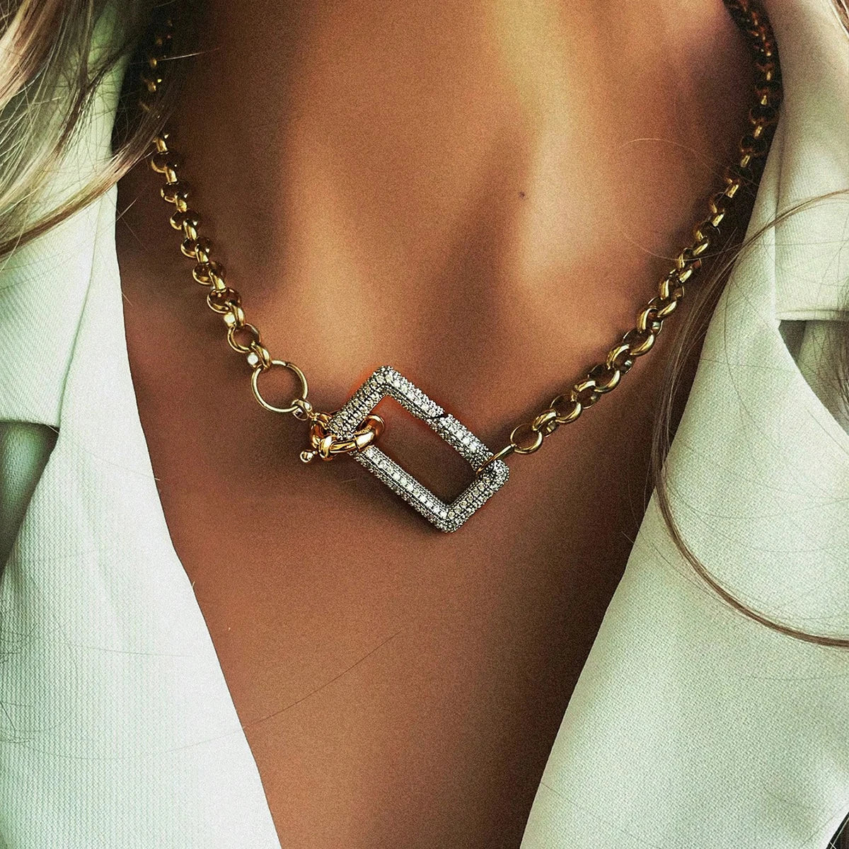 1 Pc Gold Oval Buckle Necklace, Unique And Exquisite In Style,
